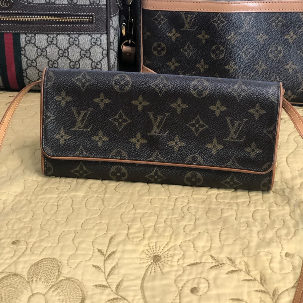 Louis Vuitton Pochette Twin GM